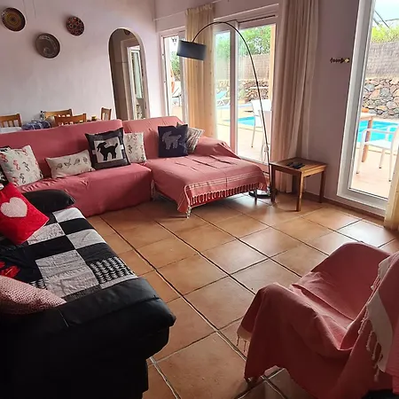 Doce Palmeras, Stunning In Beautiful Gardens Villa La Oliva